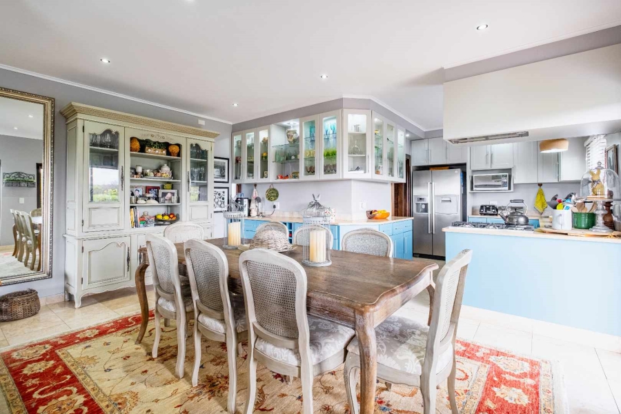 5 Bedroom Property for Sale in Oubaai Western Cape